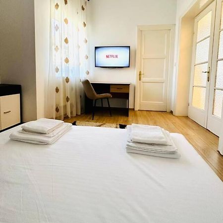 Cozy 1Br Apartment•Central•Quiet Бухарест Екстер'єр фото