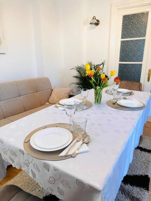 Cozy 1Br Apartment•Central•Quiet Бухарест Екстер'єр фото